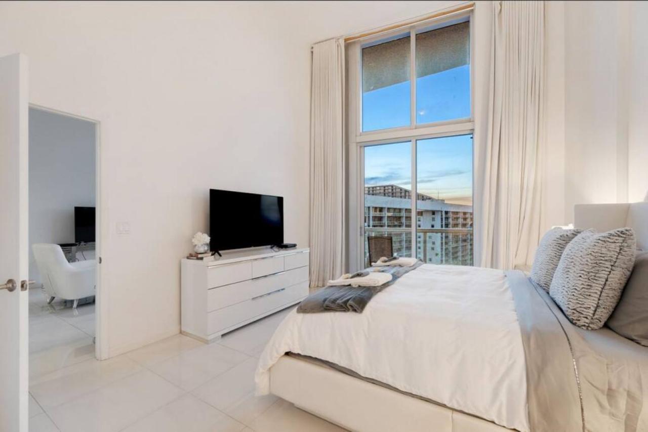 Beautiful One Bedroom Condo 16Ft Ceilings At The W Miami Exteriér fotografie